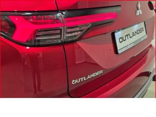 Mitsubishi Plug-in Hybrid Outlander 2,4 TOP 2-Fabrig+4WD Sitzhzg v&h+E-Sitze+Klimasitze+PANO+Digitaler.Innenspiegel