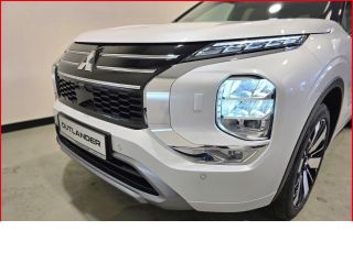 Mitsubishi Plug-in Hybrid Outlander 2,4 TOP+4WD Sitzhzg v&h+E-Sitze+Klimasitze+PANO+Digitaler.Innenspiegel