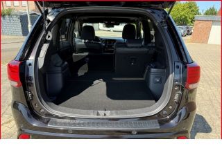 Mitsubishi Plug-in Hybrid Outlander PHEV Top 4WD 2.4+Automatik+Allwetter+Leder+Schiebedach+Navi+Klima+Sitz&Lenkradhzg