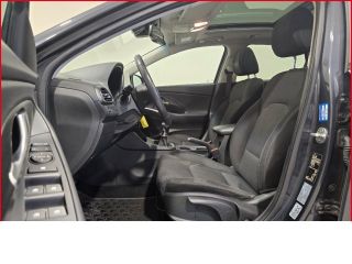 Hyundai i30 cw Intro Edition 1.5 T-GDI Allwetter+LenkradHZG+Rückfahrkam.+Einparkhilfe