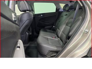 Hyundai TUCSON Premium 2WD Automatik+Rückfahrkam.+LenkradHZG+SitzHZG