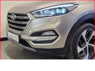Hyundai TUCSON Premium 2WD Automatik+Rückfahrkam.+LenkradHZG+SitzHZG