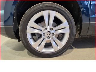Skoda Karoq Style+AHK+Einparkhilfe v&h+Lederlenkrad+Keyless+Klimaautomatik