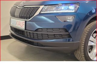 Skoda Karoq Style+AHK+Einparkhilfe v&h+Lederlenkrad+Keyless+Klimaautomatik