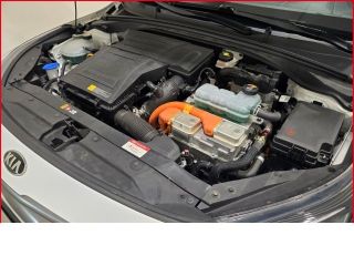 Kia XCeed Platinum Edition PHEV+Automatik+Leder+el.Pano+Allwetter+Sitzhzg v&h+Sitzklima+