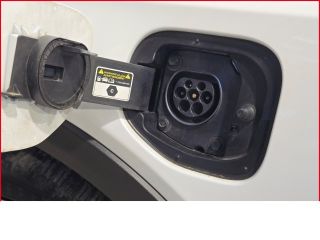 Kia XCeed Platinum Edition PHEV+Automatik+Leder+el.Pano+Allwetter+Sitzhzg v&h+Sitzklima+