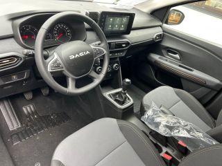 Dacia Jogger TCe 110 Extreme 5-S+RFK+SHZ+LED