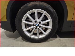 BMW X2 sDrive 20 i Advantage+Automatik+Allwetter+PDC+Navi+Klima+Lenkradhzg+Parkass.