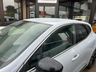 Renault Clio TCe 90 Techno SHZ Navi