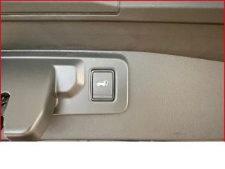 Mitsubishi Grandis 1,8 Intro Edition Hybrid+Automatik+Klima+360grad Kamera+PDC+Tempomat+Sitzhzg+Lenkradhzg