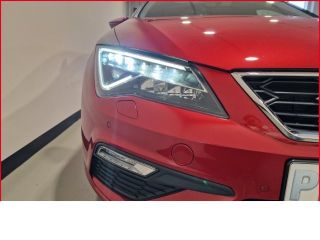 Seat Leon FR 2.0 TSI+Automatik+Leder+Allwetter+AHK+el.PANO+Tempomat+Navi+PDC+Sitzhzg