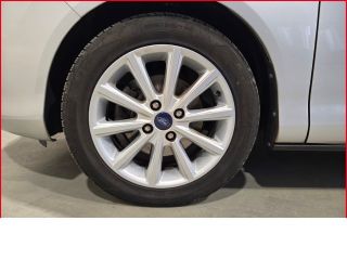 Ford B-Max Titanium+Allwetter+Klima+PDC+Sitzhzg+Frontscheibenhzg+Tempomat+