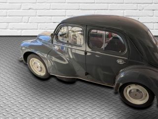 Renault 4CV