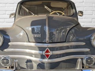 Renault 4CV