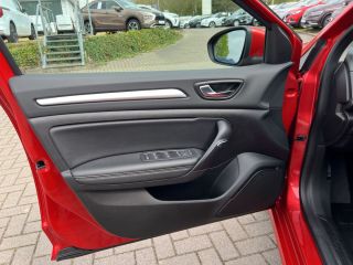 Renault Megane Grandtour  TCe 140 EDC Techno+SHZ+LKHZ+GJR