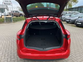 Renault Megane Grandtour  TCe 140 EDC Techno+SHZ+LKHZ+GJR