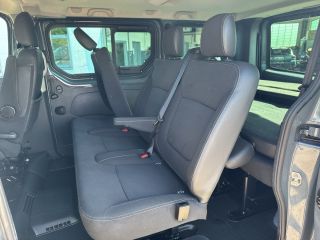 Nissan Primastar 2,8t dCi 150 L1H1 Tekna 8-Sitzer Navi+SHZ