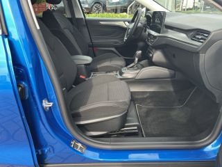 Ford Focus 1.0 EcoBoost Powershift Titanium X+Winterpaket+LED+RFK