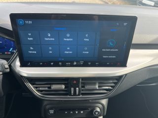 Ford Focus 1.0 EcoBoost Powershift Titanium X+Winterpaket+LED+RFK