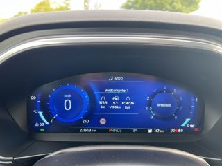 Ford Focus 1.0 EcoBoost Powershift Titanium X+Winterpaket+LED+RFK