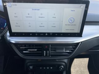 Ford Focus 1.0 EcoBoost Powershift Autom. Titanium X+Winterpaket+LED+RFK