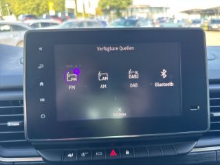 Nissan Primastar 2,8t dCi 150 L1H1 Tekna 8-Sitzer Navi+SHZ