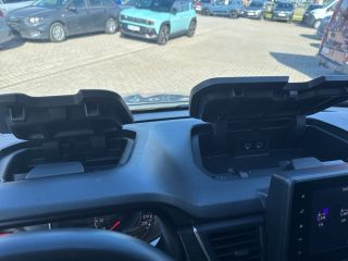 Nissan Primastar 2,8t dCi 150 L1H1 Tekna 8-Sitzer Navi+SHZ