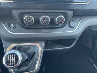 Nissan Primastar 2,8t dCi 150 L1H1 Tekna 8-Sitzer Navi+SHZ