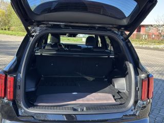 Kia Sorento   Platinum 4WD Plug-In Hybrid