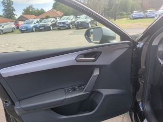 Seat Leon Sportstourer 1.5 eTSI DSG FR ACC/AHK/RFK/LED