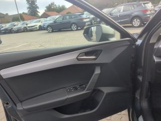Seat Leon Sportstourer 1.5 eTSI DSG FR ACC/AHK/RFK/LED