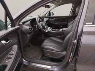 Hyundai Santa Fe   Prime Plug-In Hybrid 4WD