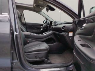 Hyundai Santa Fe   Prime Plug-In Hybrid 4WD