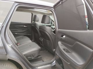 Hyundai Santa Fe   Prime Plug-In Hybrid 4WD