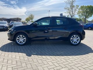Hyundai STARIA Signature + Panoramadach + AHK abnehmbar