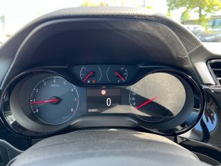 Hyundai STARIA Signature + Panoramadach + AHK abnehmbar