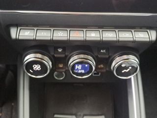 Mitsubishi Colt 1.6 Hybrid TOP NAVI bis 8 J. Garantie