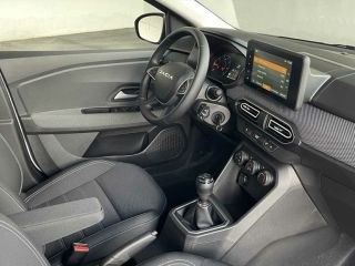 Dacia Logan III 1,0 TCe 90 Expression DAB Klima EXPRESSION