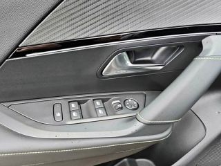 Peugeot 2008 II 1,2 PT (MHEV) GT Keyless Navi Kamera GT