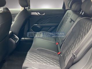 Mitsubishi Plug-in Hybrid Outlander INTRO 360°Head-Up LED