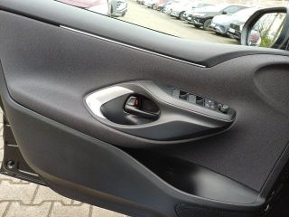 Mazda 2 HYBRID EXLUSIVE-LINE 1.5L AT PDC KAMERA CARPLA