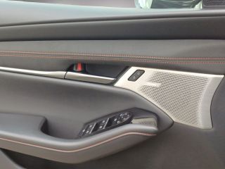 Mazda 3 2.5L 140PS NAGISA AUT. NAVI BOSE LEDER KAMERA