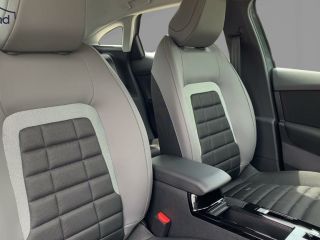 Citroën C4 III 1,2 PT Autom Plus digital Cockpit LED PLUS