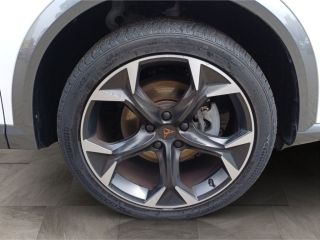 Cupra Formentor Aut LEDER ALLWETTER  AHK PANO SHZ Navi  -
