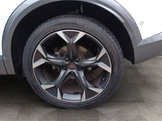 Cupra Formentor Aut LEDER ALLWETTER  AHK PANO SHZ Navi  -