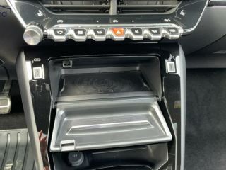 Peugeot 2008 II 1,2 PT (MHEV) GT Keyless Navi Kamera GT