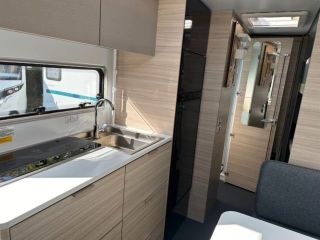 SunLiving V 60SPF X-TRA BlueHDi 140 3,5t Citroen /Querbett