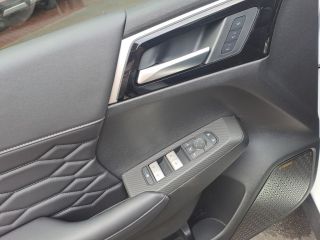 Mitsubishi Outlander Top Pano 360°Head-Up LED  top